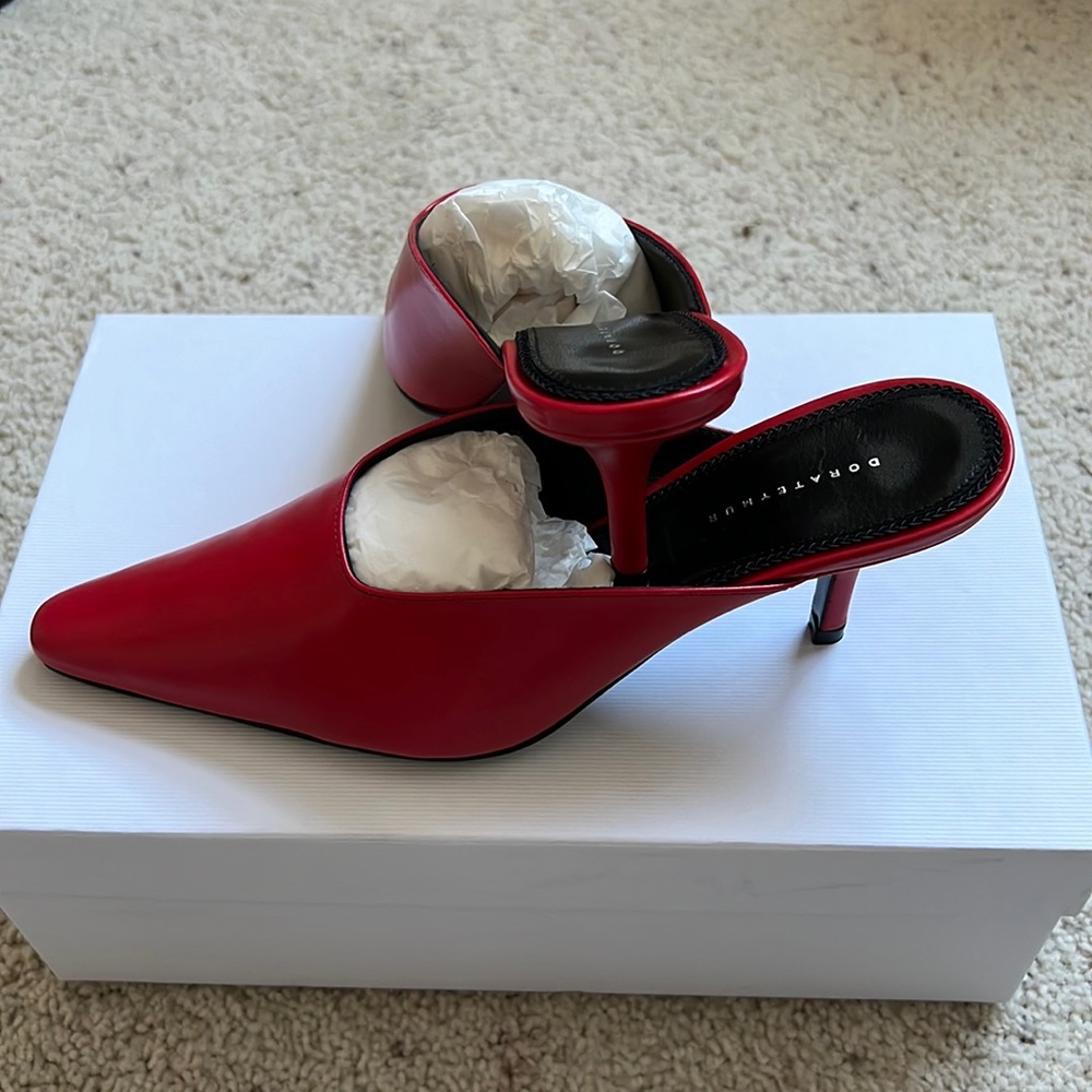 Dorateymur Groupie textured-leather Mules in Red Size 36